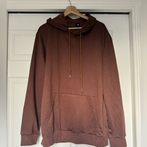 BRAND NEW Hoodie with pockets and draw string